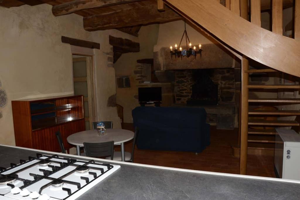 Gite 3 Personnes, Possibilite Table D'Hotes Le Soir Treduder Kültér fotó